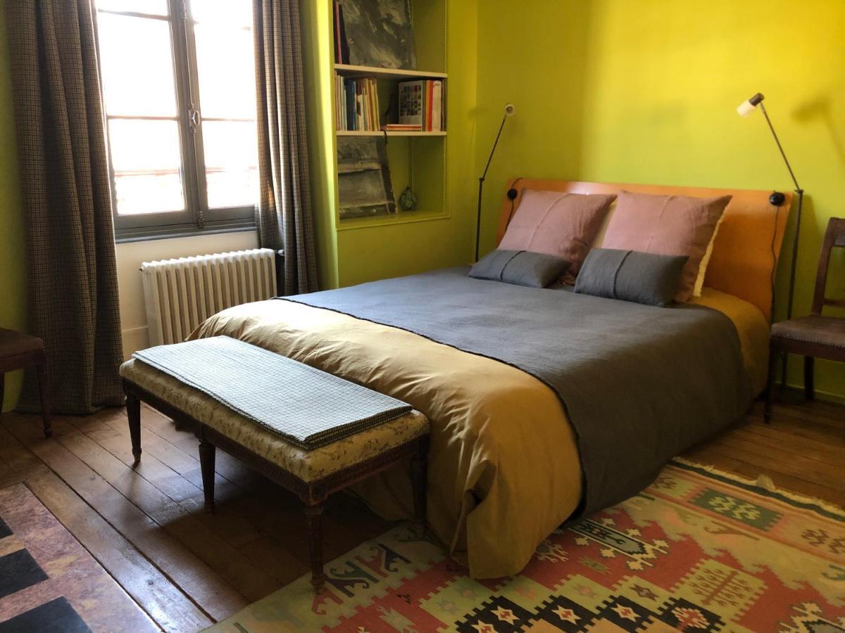 Bed In Versailles - Villa De La Piece D'Eau Des Suisses Luaran gambar